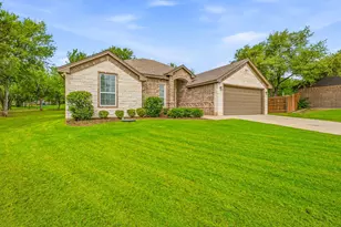 5018 San Marcos Dr, Granbury, TX 76048 - Photo 2