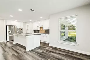 437 Peninsula Dr, Lakewood Village, TX 75068 - Photo 4