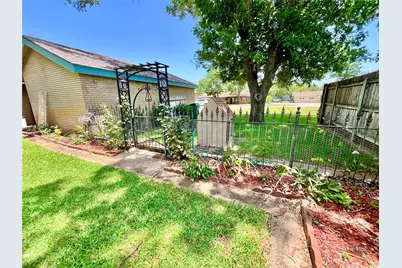 416 Jones Street, Hamilton, TX 76531 - Photo 8