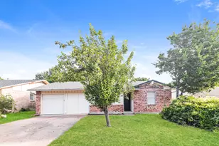 2029 Willow Ln, Plano, TX 75074 - Photo 1