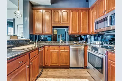 [Address not provided], Dallas, TX 75219 - Photo 10