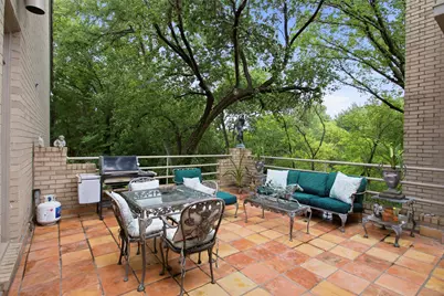 1111 Pebble Creek Road, Fort Worth, TX 76107 - Photo 34