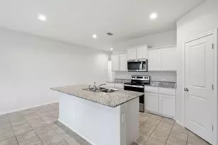 409 Beekeeper Dr, Fort Worth, TX 76131 - Photo 12
