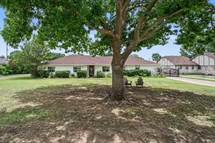 708 Summer Pl, Murphy, TX 75094 - Photo 1