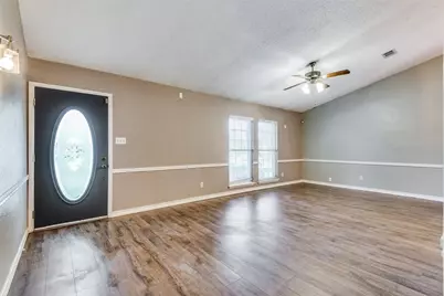 4409 Seville Lane, McKinney, TX 75070 - Photo 4