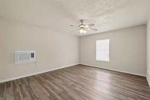 303 Avenue E., Moody, TX 76557 - Photo 12