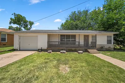 303 Avenue E, Moody, TX 76557 - Photo 1