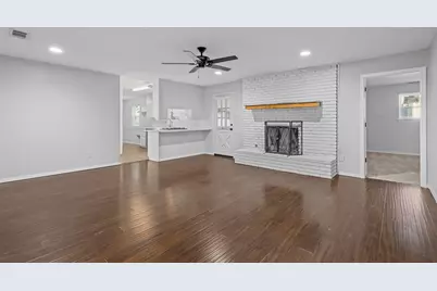 6016 Winifred Drive, Fort Worth, TX 76133 - Photo 4