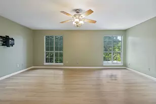 8420 Creekbluff Dr, Dallas, TX 75249 - Photo 16