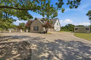 1253 Goforth Rd, Fort Worth, TX 76126 - Photo 2