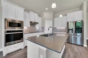 802 Grove Park Ln, Midlothian, TX 76065 - Photo 6