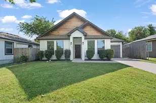 106 1/2 Cook St, Waxahachie, TX 75165 - Photo 1