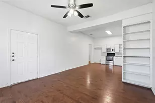 900 W Morgan, Denison, TX 75020 - Photo 2