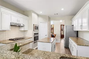 1132 Stone Gate Dr, Irving, TX 75063 - Photo 12