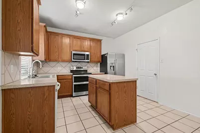 3425 Hermalinda Drive, Denton, TX 76207 - Photo 10