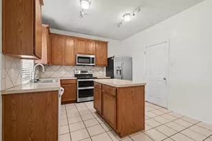 3425 Hermalinda Dr, Denton, TX 76207 - Photo 10