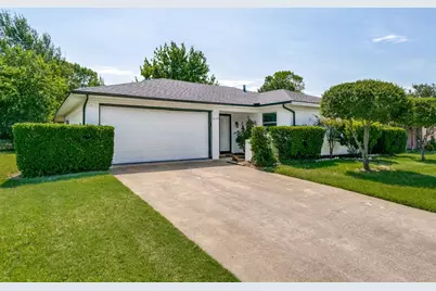 3120 Spring Grove Drive, Bedford, TX 76021 - Photo 2