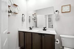 3223 Hunters Gln Dr, Aubrey, TX 76227 - Photo 20