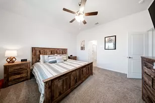 3223 Hunters Gln Dr, Aubrey, TX 76227 - Photo 14