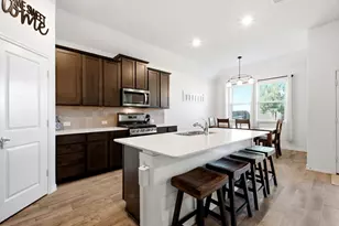 3223 Hunters Gln Dr, Aubrey, TX 76227 - Photo 6