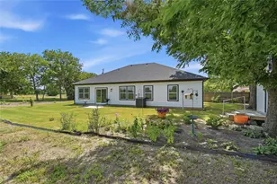 310 N Water St, Savoy, TX 75479 - Photo 30