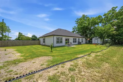 310 N Water Street, Savoy, TX 75479 - Photo 32