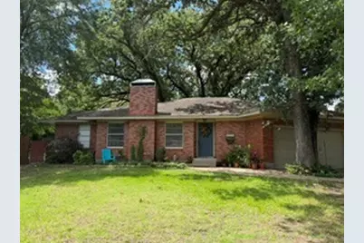 1906 E Beverly Drive, Corsicana, TX 75110 - Photo 1