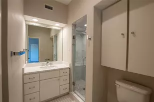 10734 Park Village Pl, Dallas, TX 75230 - Photo 20