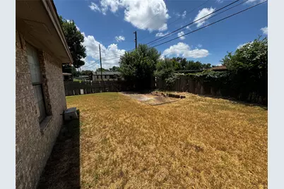 2000 Dan Rowe Street, Waco, TX 76704 - Photo 18