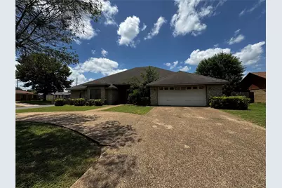 2000 Dan Rowe Street, Waco, TX 76704 - Photo 2