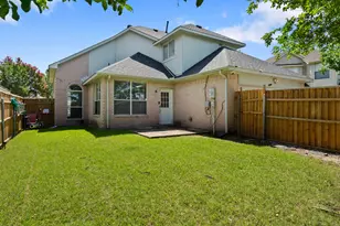 1229 Clear Creek Dr, Mesquite, TX 75181 - Photo 4
