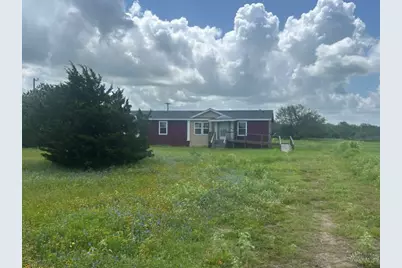 268 W Oaks, Victoria, TX 77905 - Photo 1
