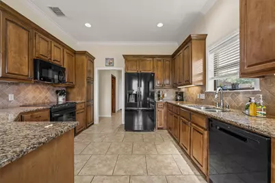 208 Silver Spur Trail, McGregor, TX 76657 - Photo 16