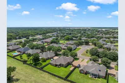 208 Silver Spur Trail, McGregor, TX 76657 - Photo 18