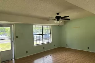 760 Williams St, Italy, TX 76651 - Photo 4