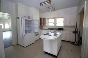 410 N Munday Ave, Munday, TX 76371 - Photo 16