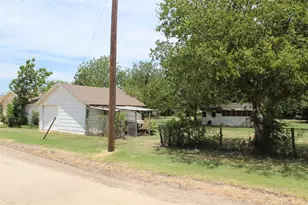 410 N Munday Ave, Munday, TX 76371 - Photo 26