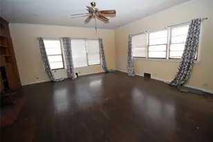 410 N Munday Ave, Munday, TX 76371 - Photo 12