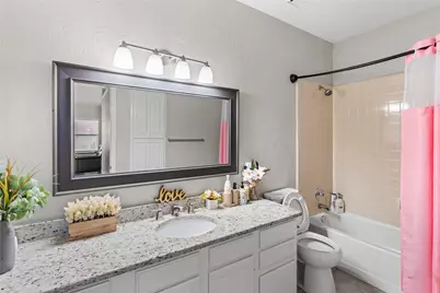 2219 Greenview Drive, Carrollton, TX 75010 - Photo 14
