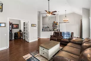 2219 Greenview Dr, Carrollton, TX 75010 - Photo 4