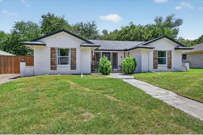 2720 Chadwick Drive, Plano, TX 75075 - Photo 2