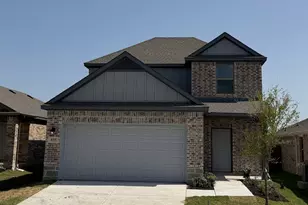 835 Hillcrest Blvd, Princeton, TX 75407 - Photo 1