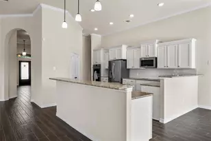 1201 Drummond Cir, Woodway, TX 76712 - Photo 10