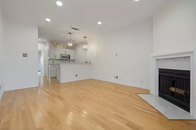 4111 Cole Avenue #32, Dallas, TX 75204 - Photo 2