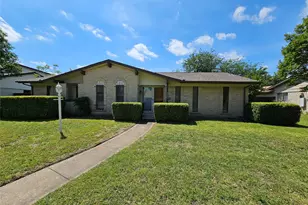1302 Berkeley Dr, Richardson, TX 75081 - Photo 1