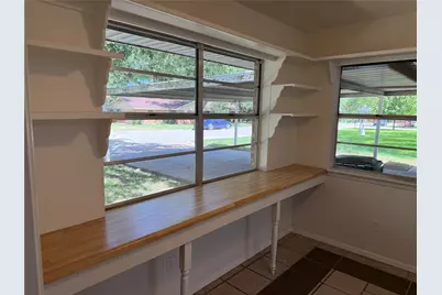 504 Austin Drive, Mineral Wells, TX 76067 - Photo 10