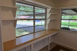 504 Austin Dr, Mineral Wells, TX 76067 - Photo 10