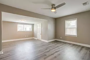 3221 McCart Ave, Fort Worth, TX 76110 - Photo 14