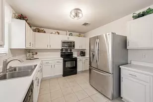 1828 Kittredge Way, Fort Worth, TX 76247 - Photo 12