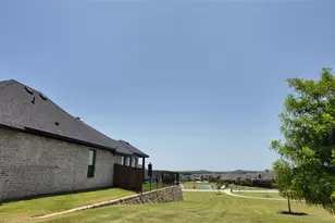 341 Aurora Hills Trl, Burleson, TX 76028 - Photo 4